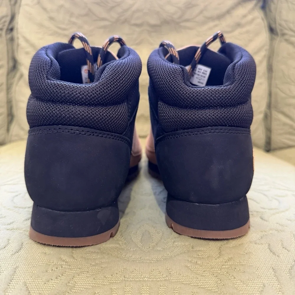 Timberland Euro Hiker Boots Mens 8.5 Wheat Black Leather Gold‎ Hardware Mid Top